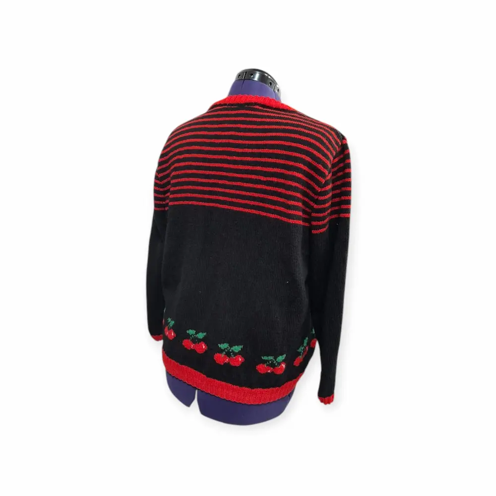 Gilet noir et rouge avec des cerises dos