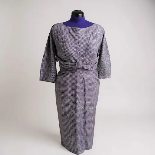 Robe violette face