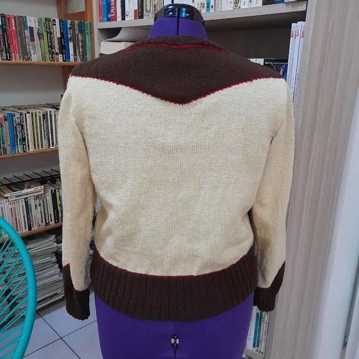 Pull à manches longues rodéo dos