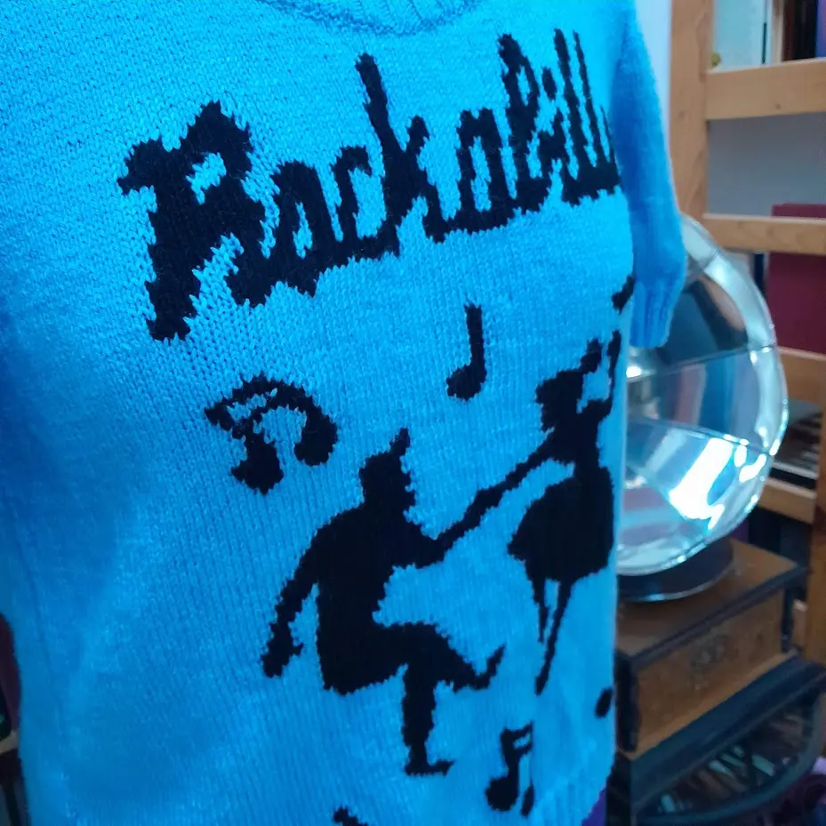 Pull à manches courtes Rockabilly bleu ciel détail