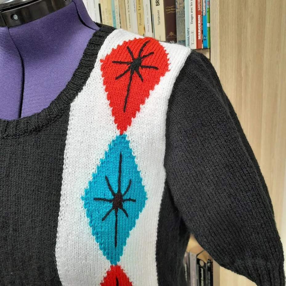 pull à manches courtes atomic rouge et turquoise détail